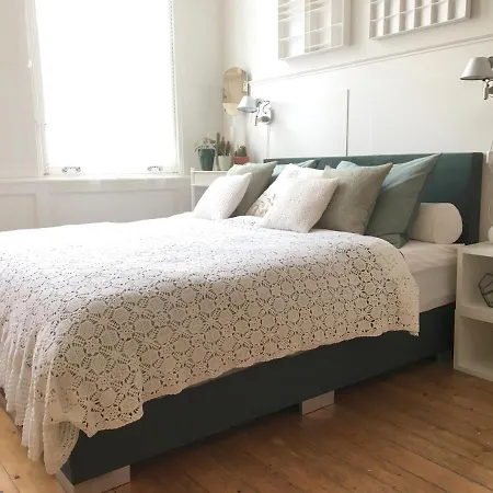 Guestroom Traza 37 Bed & Breakfast Amsterdam